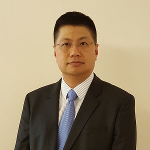Dr. Stephen Lam (林漢強博士)