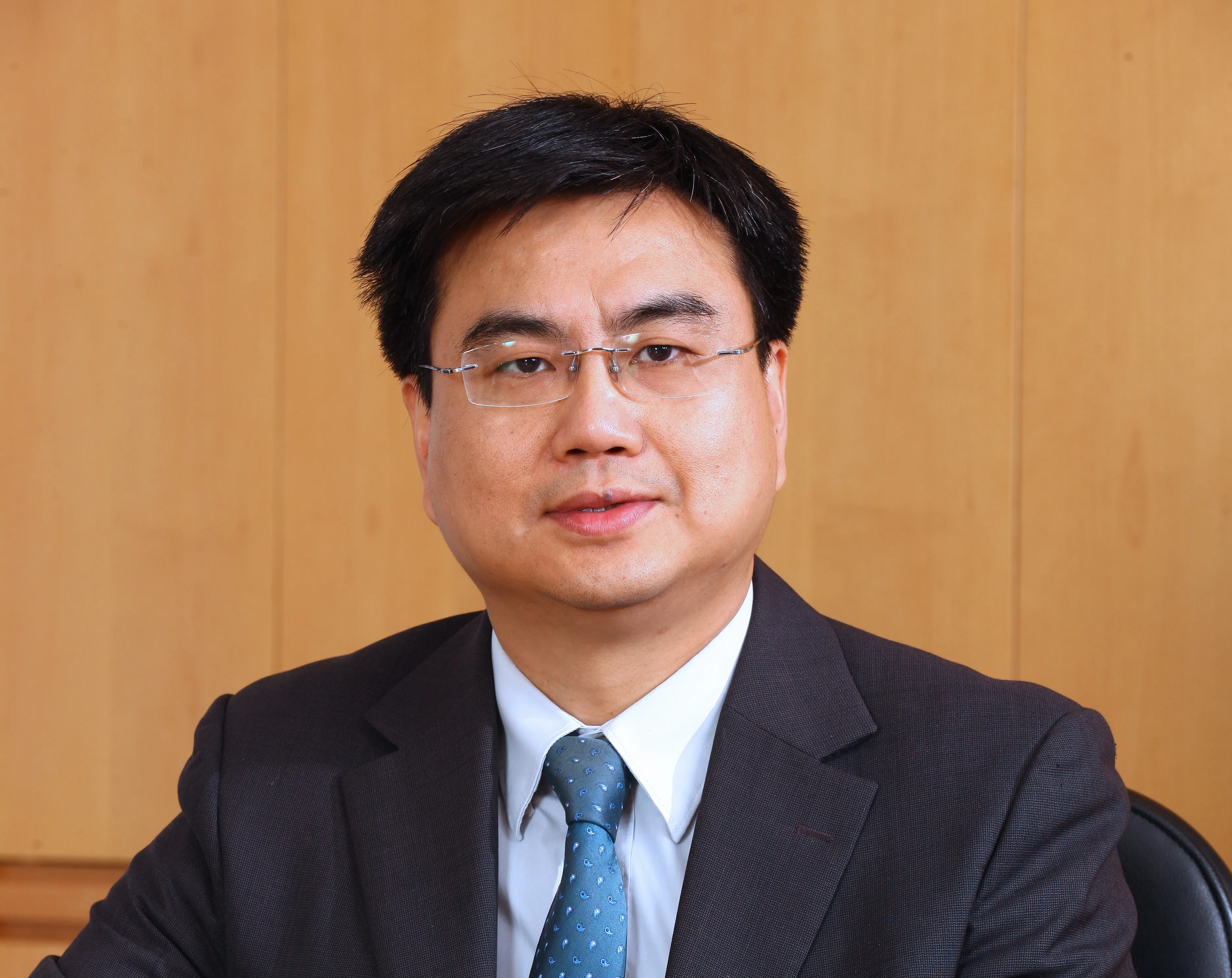 Mr. Simon Leung 